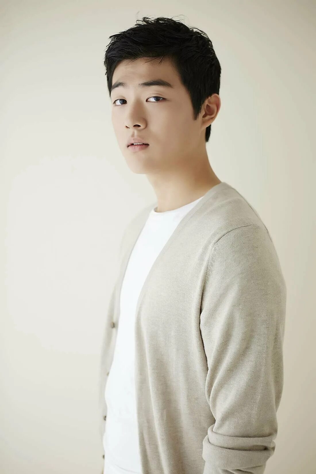 чхве сон-джэ. ким сон су актер. сон персон. чон сон иль. квак сон ен.