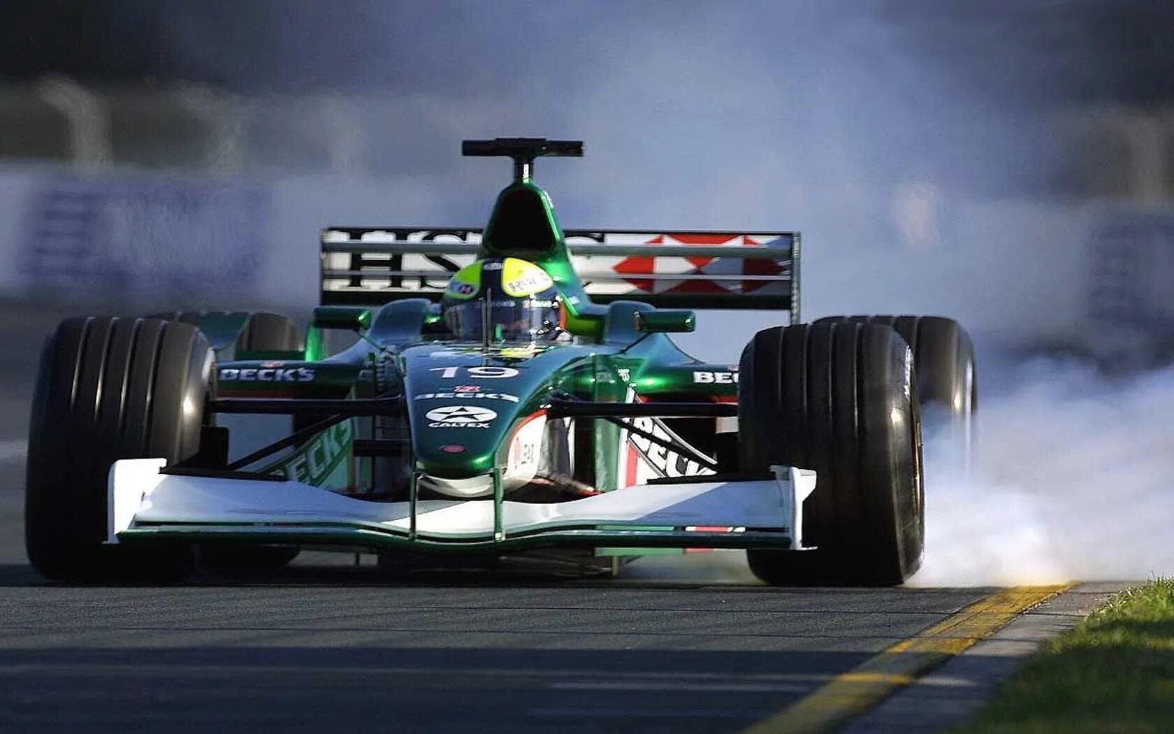 Formula auto. F 1 sport. formula f1. mclaren f1 2001. формула 1 зеленая.