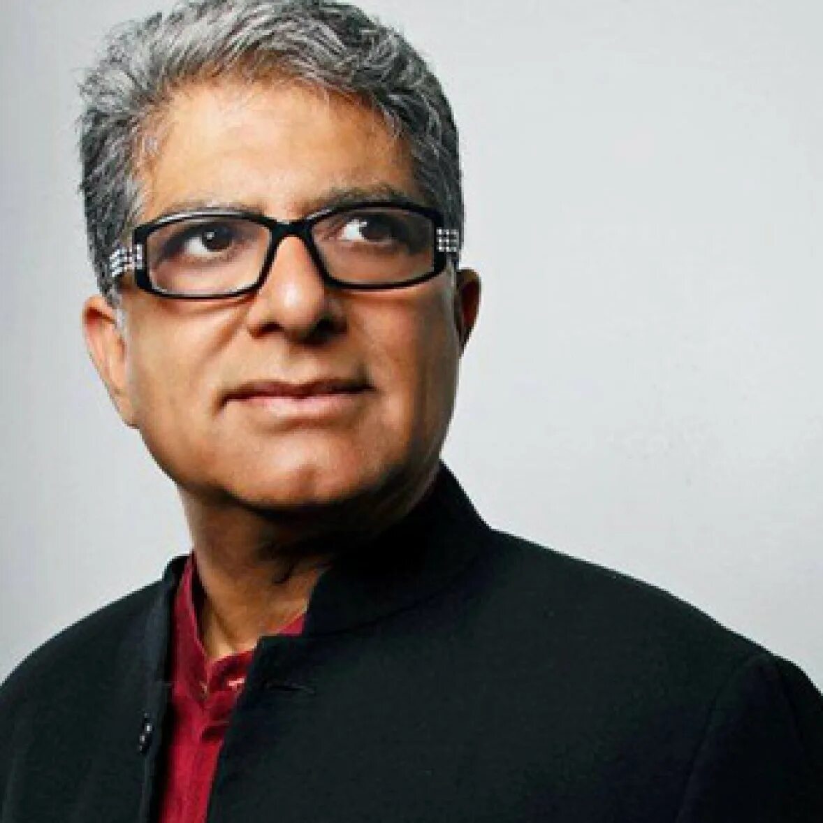 Дипак чопра читать. Deepak chopra. дипак чопра сентис. дипак чопра семья. дипак чопра американский врач.