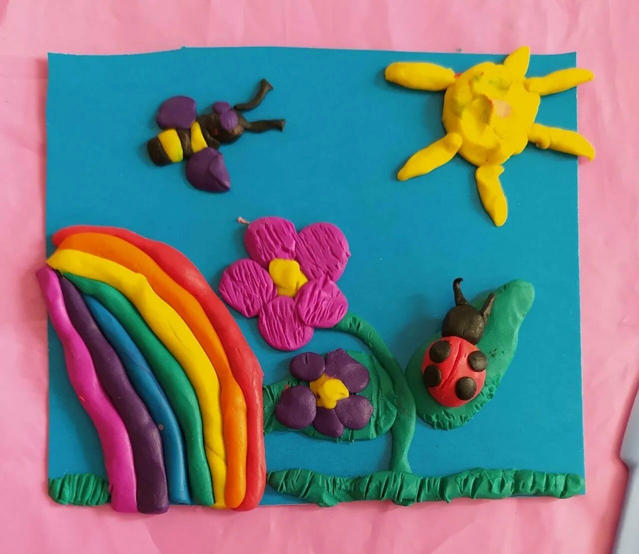 Пластилинография. Поделки из пластилина. Пластилинография для детей 4 5. Пластилиновая живопись для детей. Аппликация пластилином.
