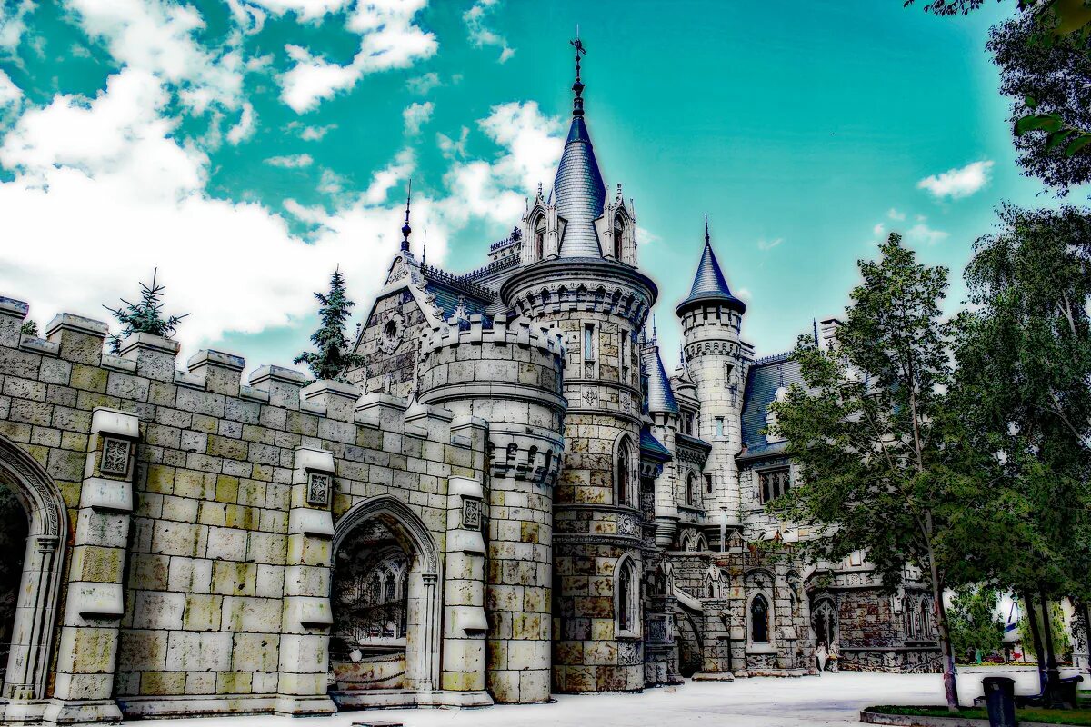 замок гарибальди в самарской области. тольятти хрущевка замок гарибальди. парк гарибальди в тольятти. замок гарибальди сайт. заслк гарибальди хрущевка.