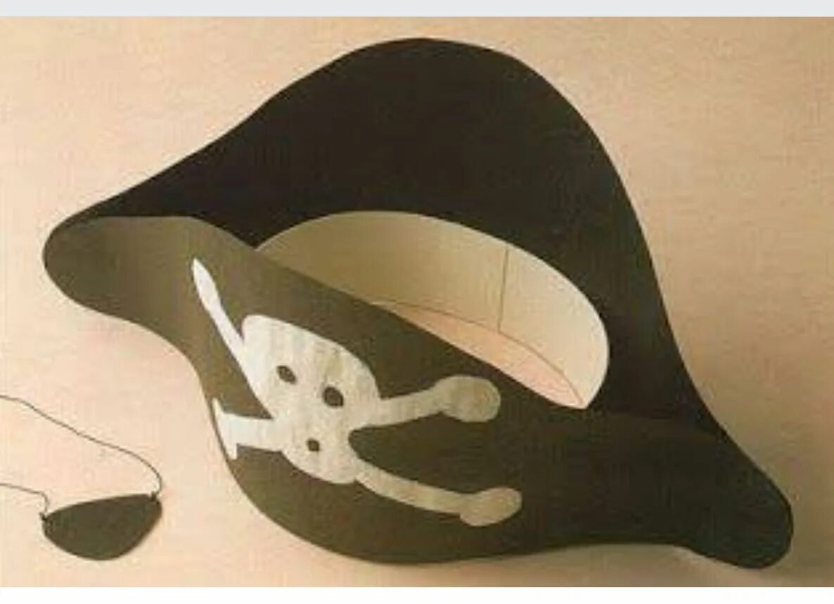 Пиратская шляпа из картона. Пиратская шапка из бумаги. Шляпа пирата, пластик. Пиратская шляпа из картона. Шляпа пирата на резинке.