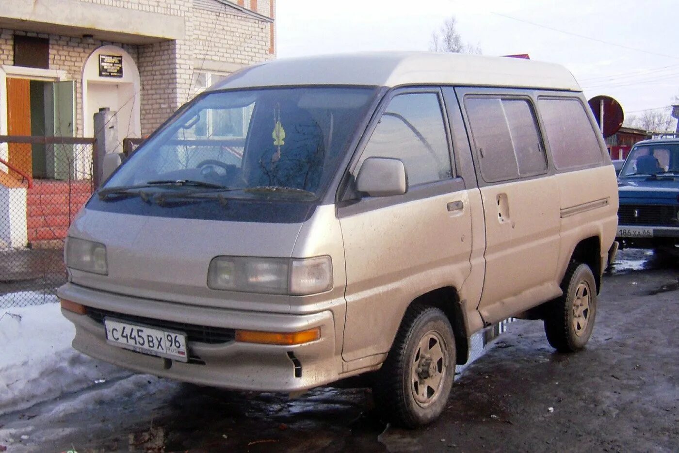 Продажа тойота литайс. Toyota Lite Ace. Toyota Town Ace Lite Ace. Тойота лит айс 90. Toyota Lite Ace 2023.