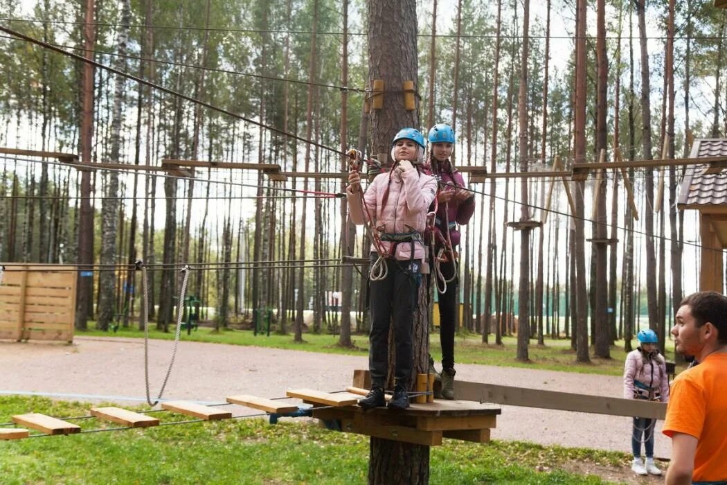 Верёвочный парк в пскове раздолье. Парк раздолье панда парк. Спортивно-развлекательный комплекс раздолье, псков. Спортивно-туристический комплекс раздолье псков. Парк раздолье веревочный парк.