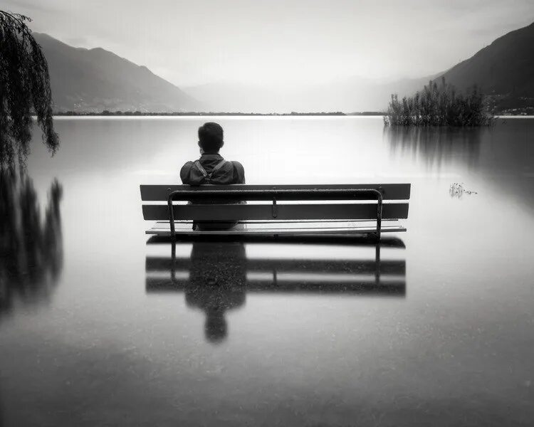 Размышления о вечном. Размышление. Спокойствие. Это одиночество. Спокойствие и одиночество.
