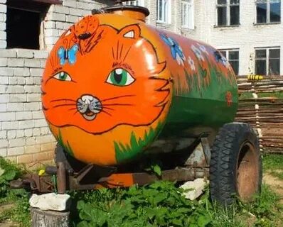 Кот на бочке