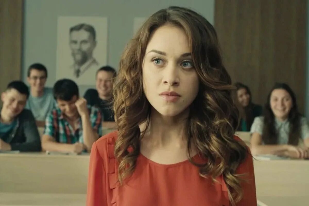 Универ вика и ника. Универ новая общага вика бобр. Вика бобр из универа. Юлия франц вика универ. Новый универ бобры.