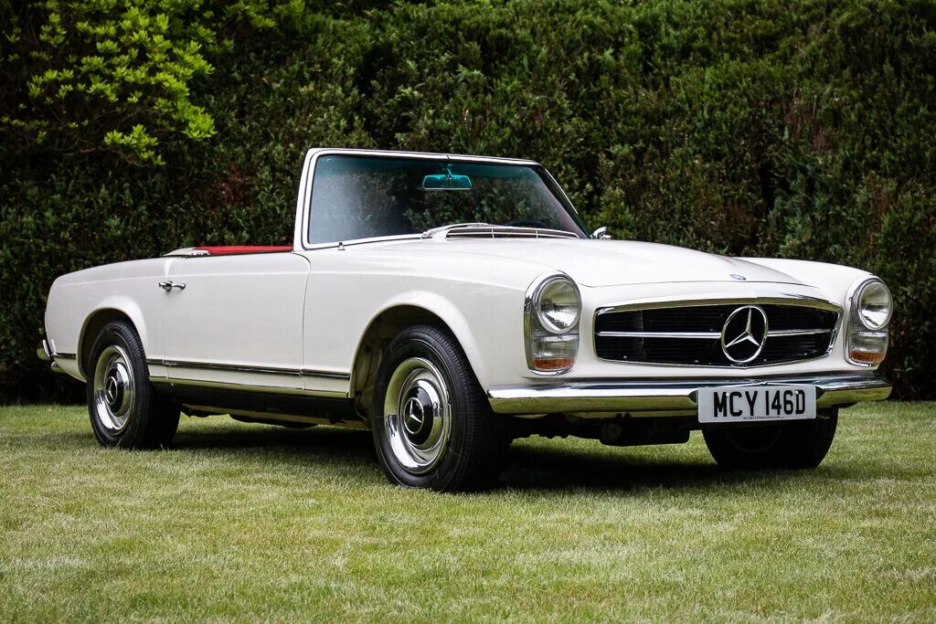 Mercedes 280 sl w113. Мерседес 230 sl 1963. Mercedes 230 sl. Мерседес 230 sl 1963. Mercedes benz 230 sl.