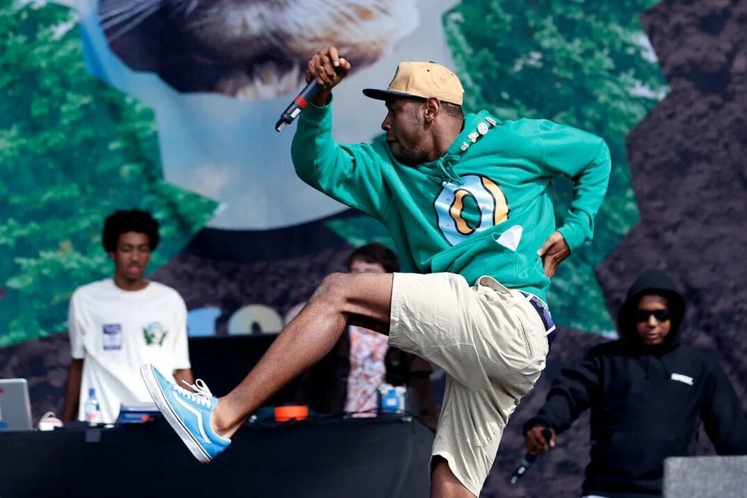 Tyler the creator like him текст. Tyler the creator 2012. tyler the creator фото. tyler okonma.