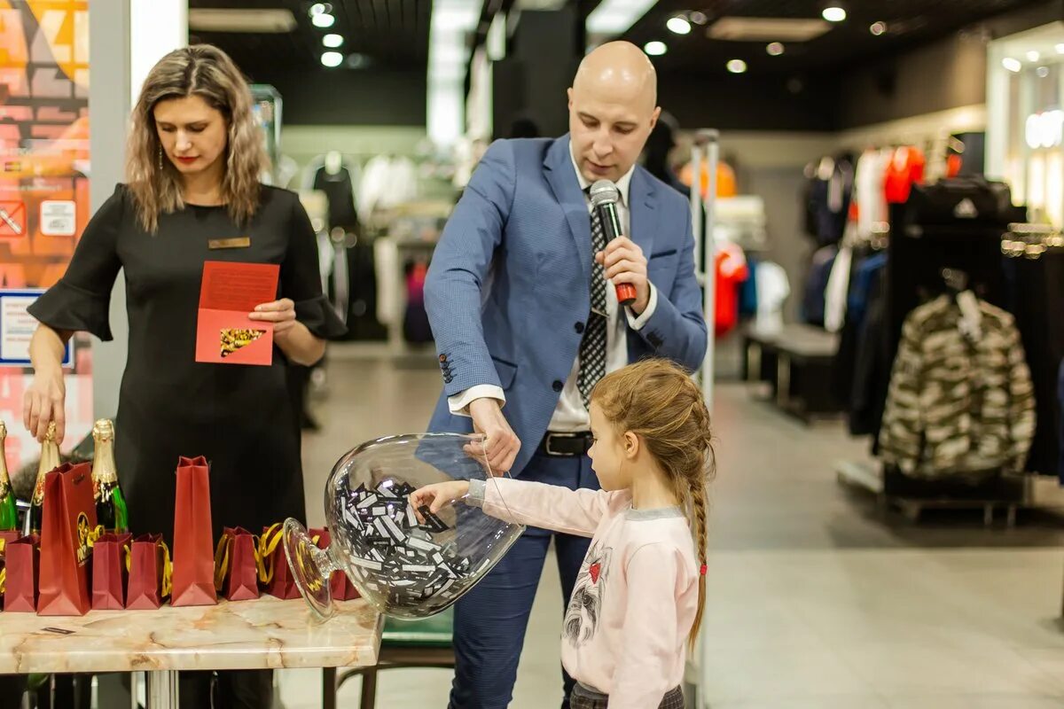 Сухэ-батора, 18. Роскошь чита каталог. Магазин роскошь в чите. Золото чита. Роскошь чита каталог.