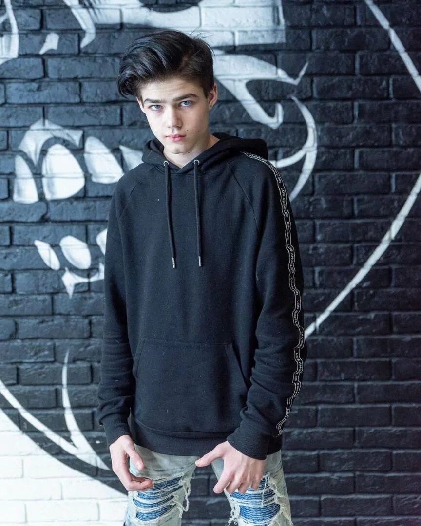 Никита никулин mimimizhka 2021. Мимишка тиктокер. Мимимижка никита авдеев. Никита мимимишка 2020. Мимишка тиктокер.