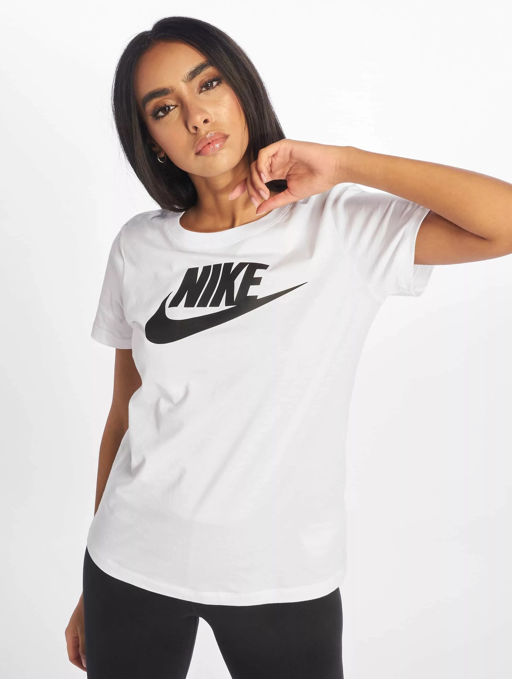 Футболка Nike Essential women's. Женские футболки 2022 найк. Футболка найк женская белая. Nike NSW Essentials футболка белая. Бренд футболки купить