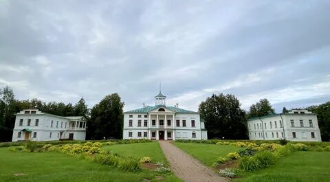 Жил ли пушкин в имении карабиха