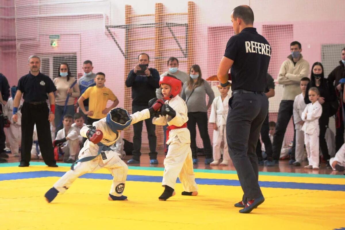 вязники рукопашный бой. вязники рукопашный бой 14 января 2023. вязники рукопашный бой 14 января 2023. рукопашный бой вязники. сергей тарасов вязники рукопашный бой.