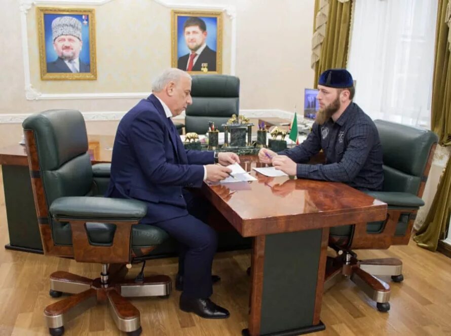Чечне контакты