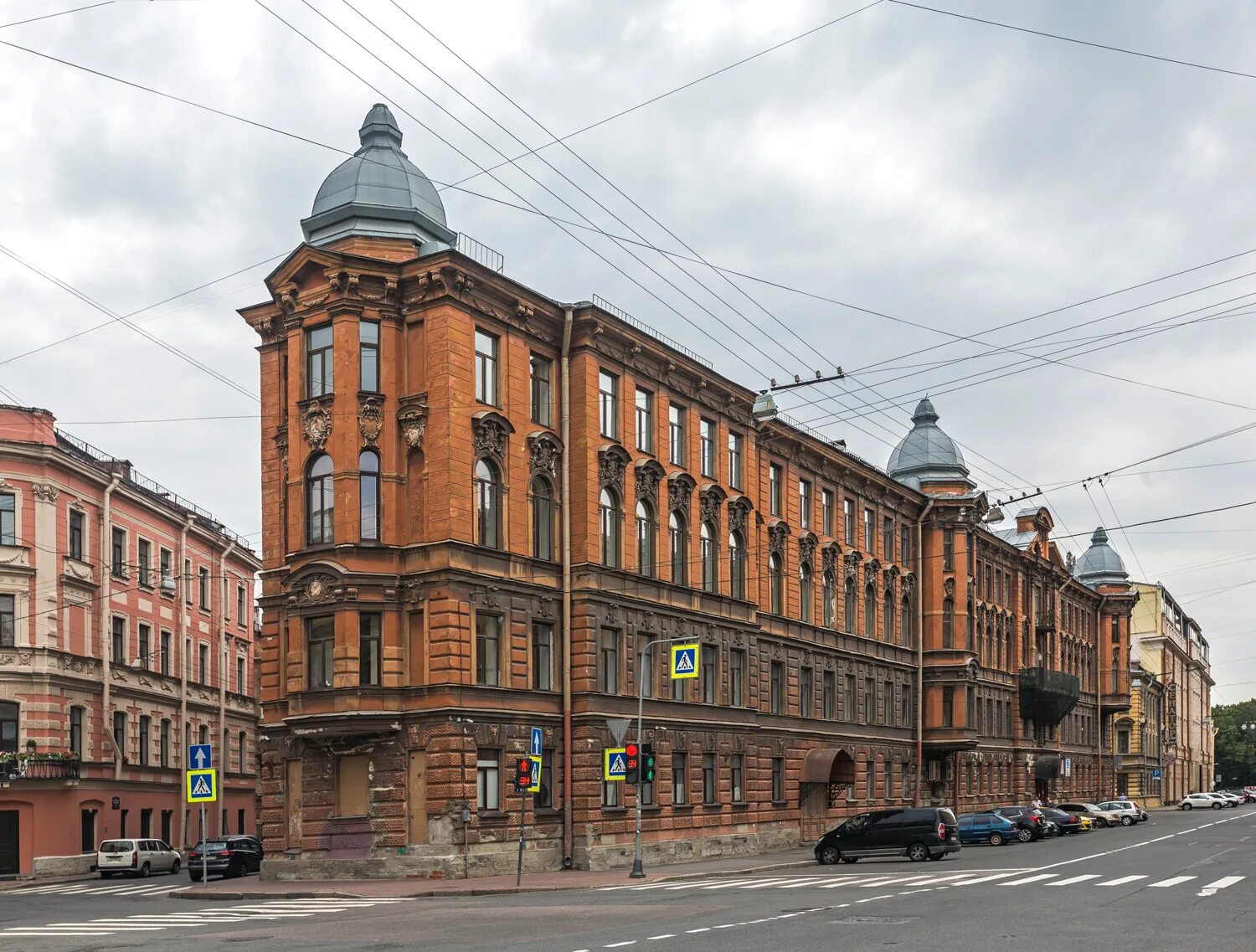 Второй дом спб. Улица Чайковского дом 3 Санкт-Петербург. Доходный дом в Санкт-Петербурге. Доходный дом 19 века Санкт-Петербург. Доходный дом Чайковского в Санкт-Петербурге.