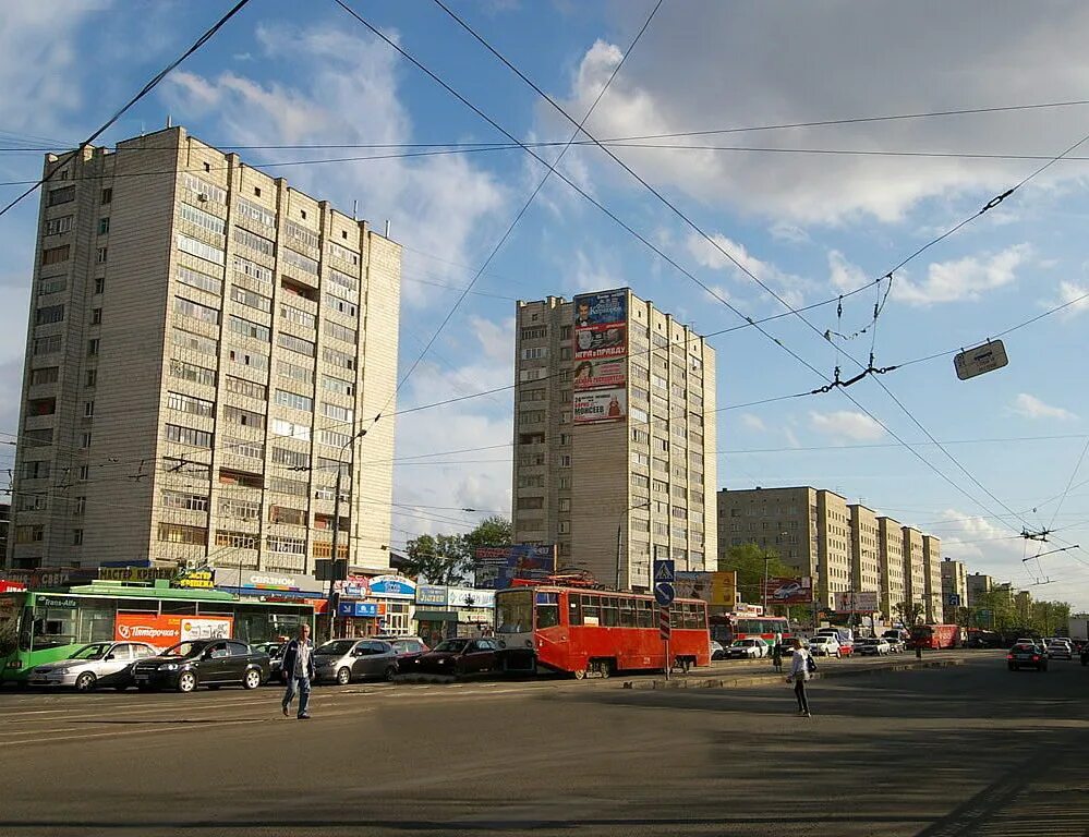 Улица татарстан дом. Дом на улице татарстана 13. улица татарстан дом 11. ул татарстан 11 казань. ул татарстан 13 казань.