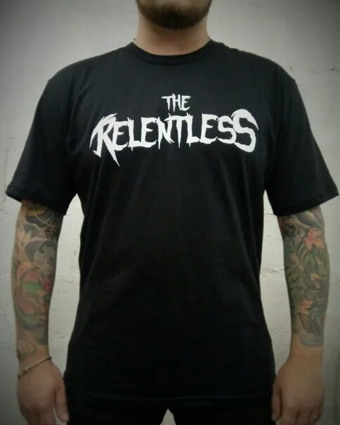 Relentless одежда. Майка Relentless Pursuit. Футболка Relentless белая. American Rebel Relentless символ.