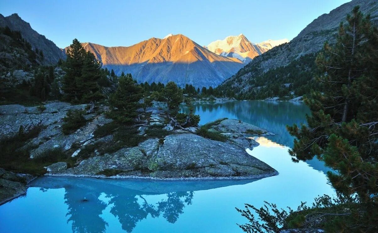 голубое озеро горный алтай акташ. озеро кучерла горный алтай. интернет горный алтай. интернет горный алтай. алтай база отдыха в горах.