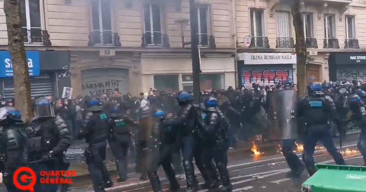 1 мая во франции. Массовые протесты. Массовые беспорядки в Москве. Массовые беспорядки в Париже.