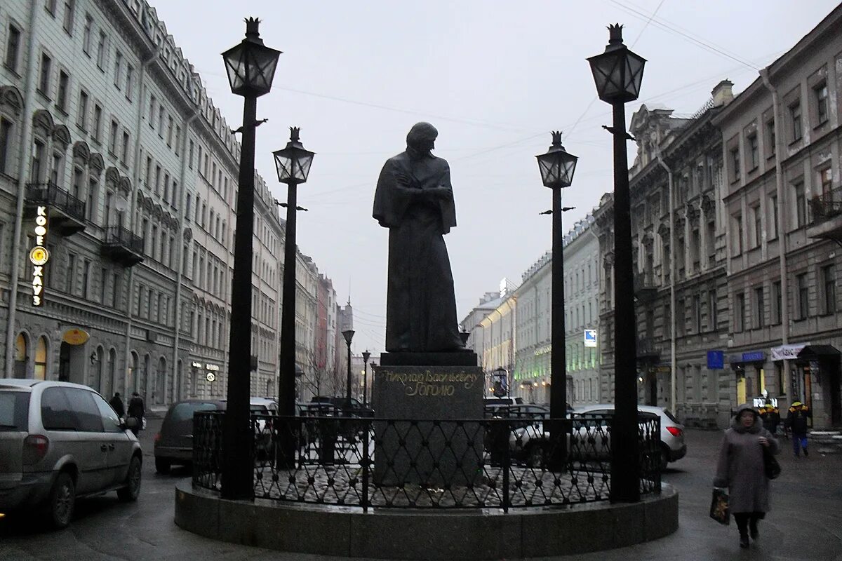 В. Памятник гоголю в санкт-петербурге малая конюшенная. Петербург ул гоголя. Гоголю на малой конюшенной улице. Малая морская улица спб.