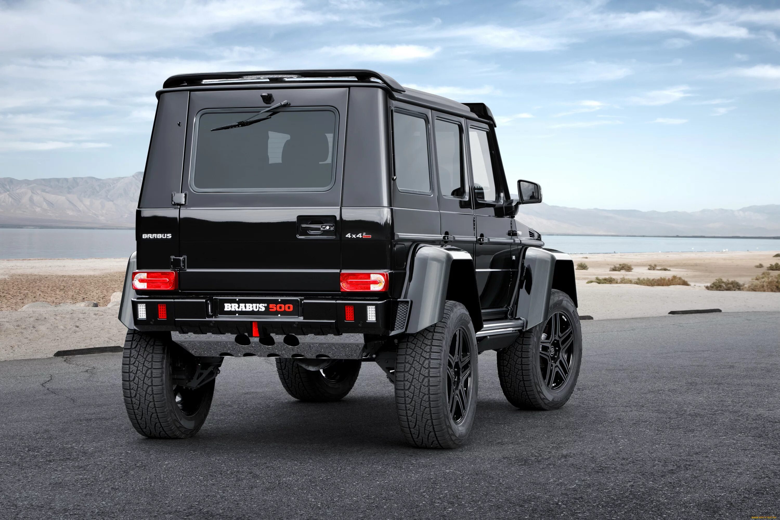 90 x 42. Мерседес g500 4x4. G500 4x4 Brabus. Mercedes Benz g500 4x4 Brabus. Mercedes Benz g500 Brabus.