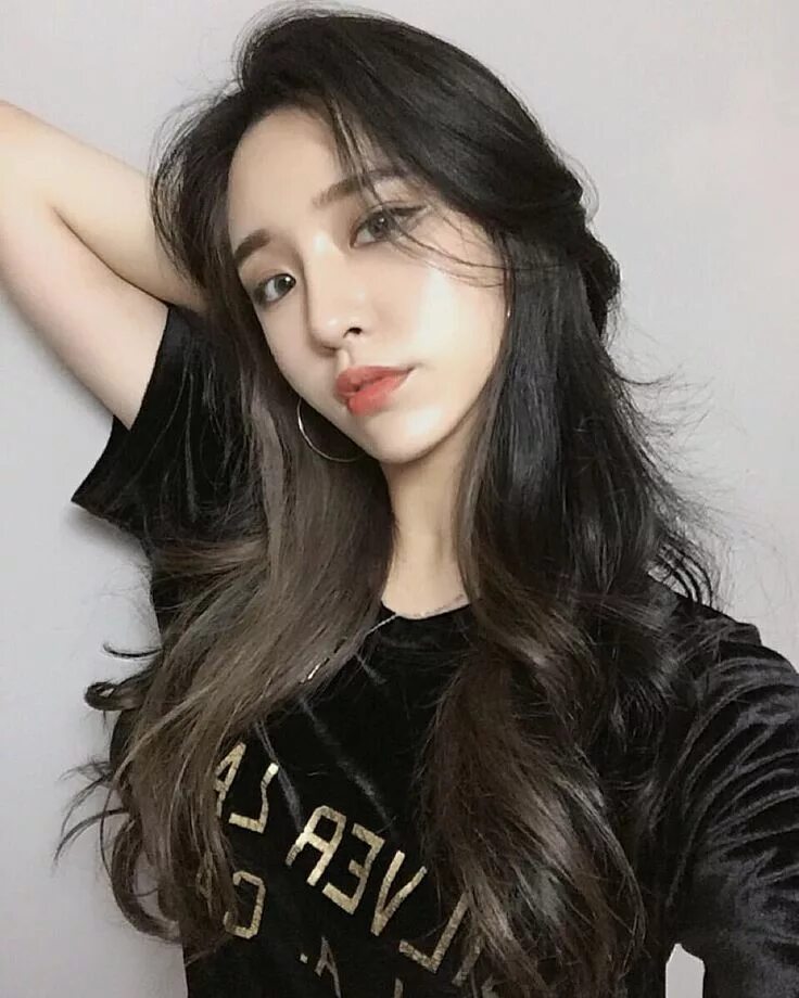 @kimjisung kijikush. Стервозная кореянка. Макияж джени из блэкпинка. Азиатские модели. Макияж blackpink дженни.