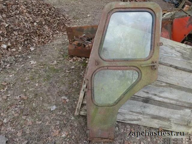 Дверь трактора. Дверь трактора. Кабина лтз на т-25а. Кабина т 25. Дверь трактора.
