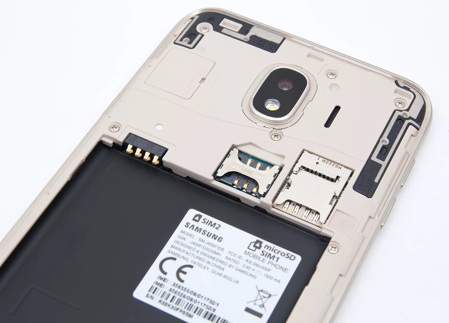 Самсунг память сим. Samsung Galaxy j4 Battery. Samsung Galaxy j4 2018 аккумулятор. Samsung j4 j400f. Самсунг j2 слот для карты памяти.