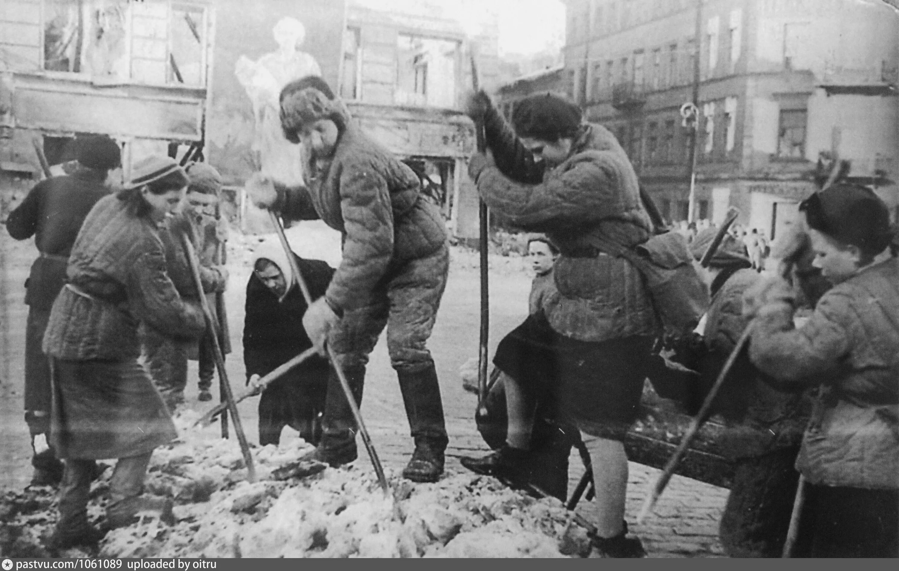 Повседневность в советском тылу. Блокада Ленинграда 1943 г.. Бойцы МПВО Ленинграда. МПВО Ленинграда в блокаду.