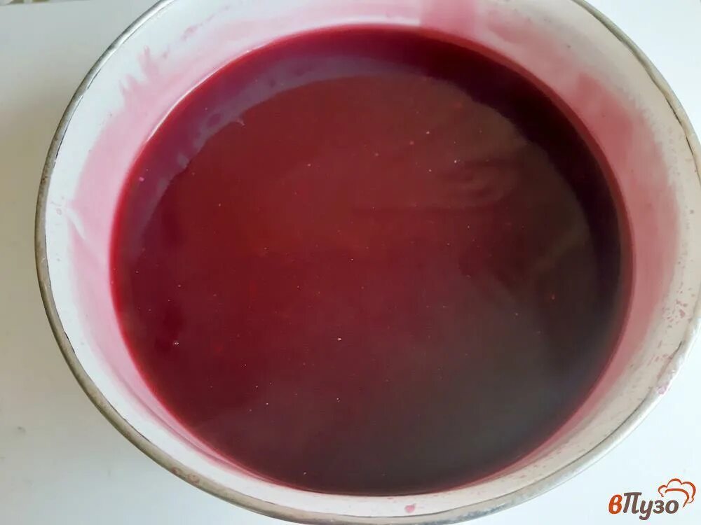 Кисель из смородины и крахмала. Кисель из яблок с крахмалом. черный кисель. кисель яблочный на крахмале.