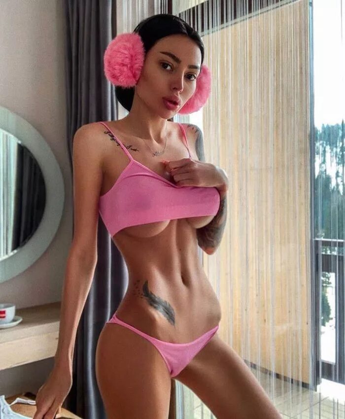 Силиконовая худая девушка. Силиконовая худая девушка. Аматуе валерия лукьянова. Худышки с силиконом. Alexandra "kissie" nilsson.