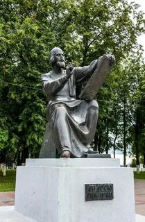 Памятник рублеву в москве