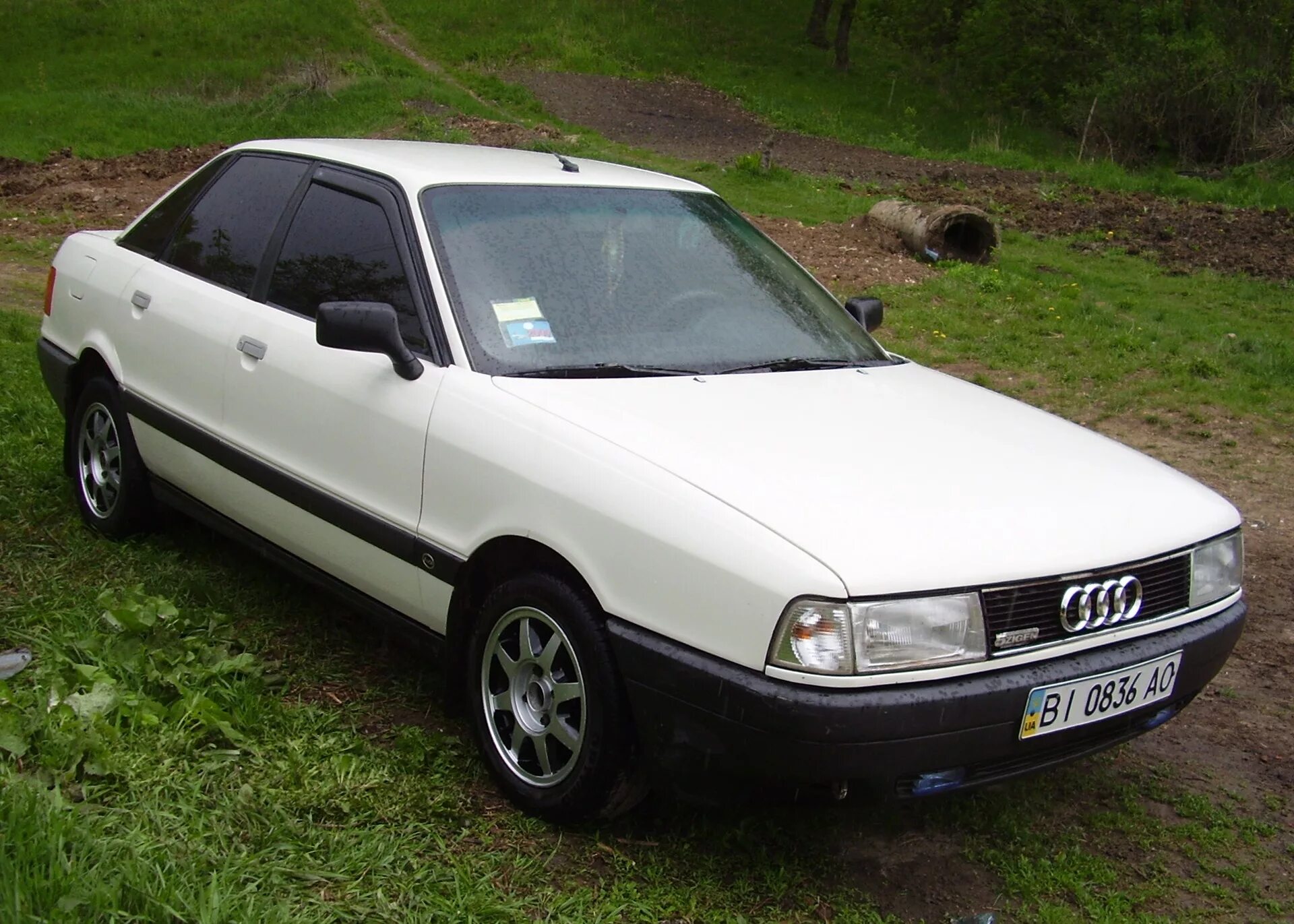 Купить ауди 80 дизель. Audi 80 b3 1989. Audi 80 b3 белая. Ауди 80 б3. Ауди 80 1989.