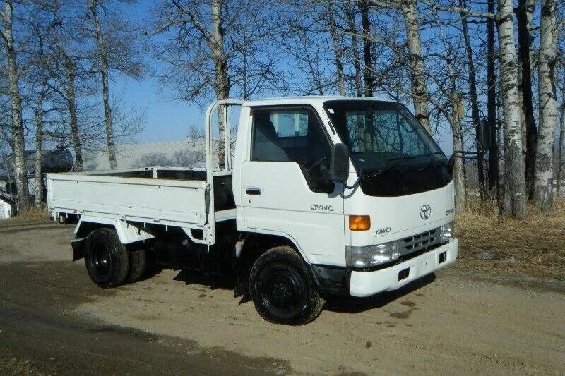 Toyota dyna 1998. Toyota dyna 1997. Toyota dyna 100. Тойота дюна 3 тонны. Кабина тойота дюна bu73.