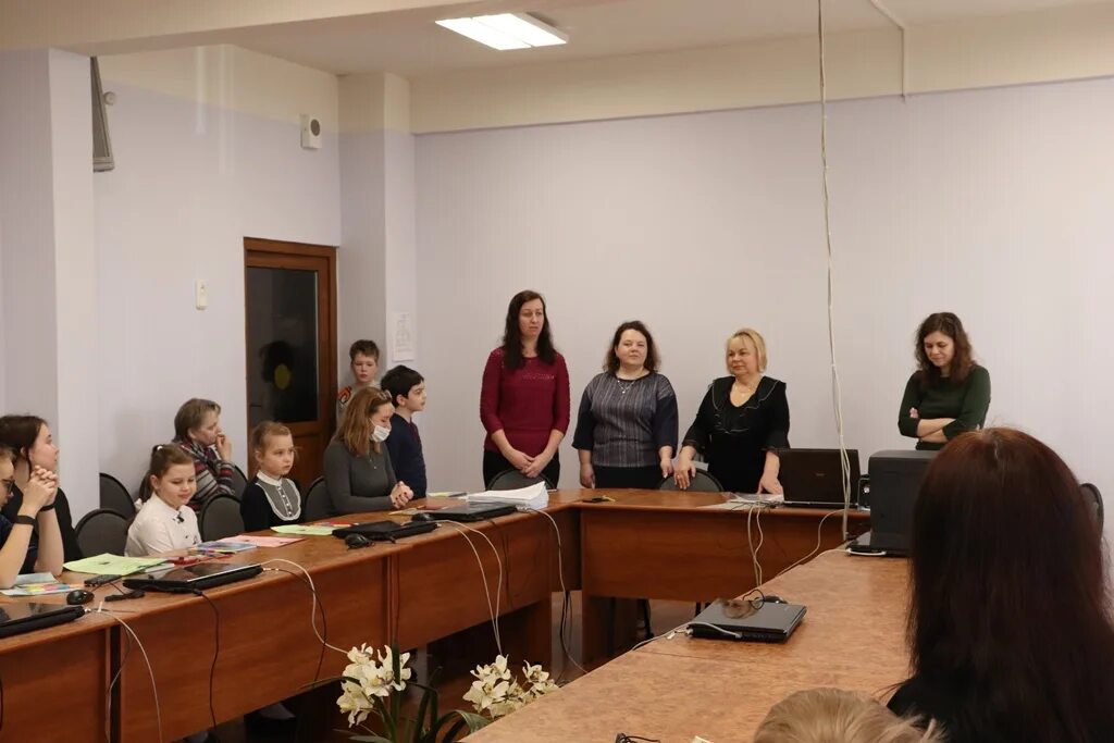 Конференция исследовательских работ 2025. 52 конференция ноу эврика. конференция научного общества учащихся эврика. научно конференция начальная школа. школьная конференция.
