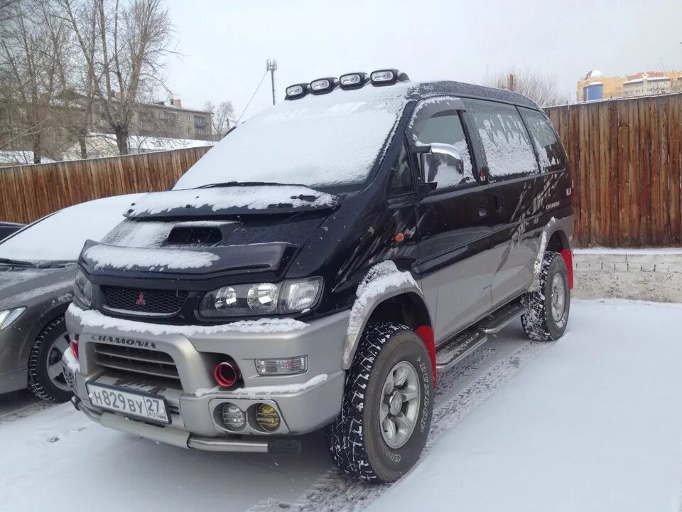 Mitsubishi delica 35 кузов. Mitsubishi delica 1996. Mitsubishi delica 2000. 2010 - 11. Дром хабаровск делики.