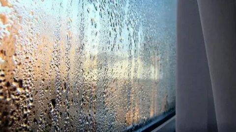 Запотевают окна в дождь что делать
