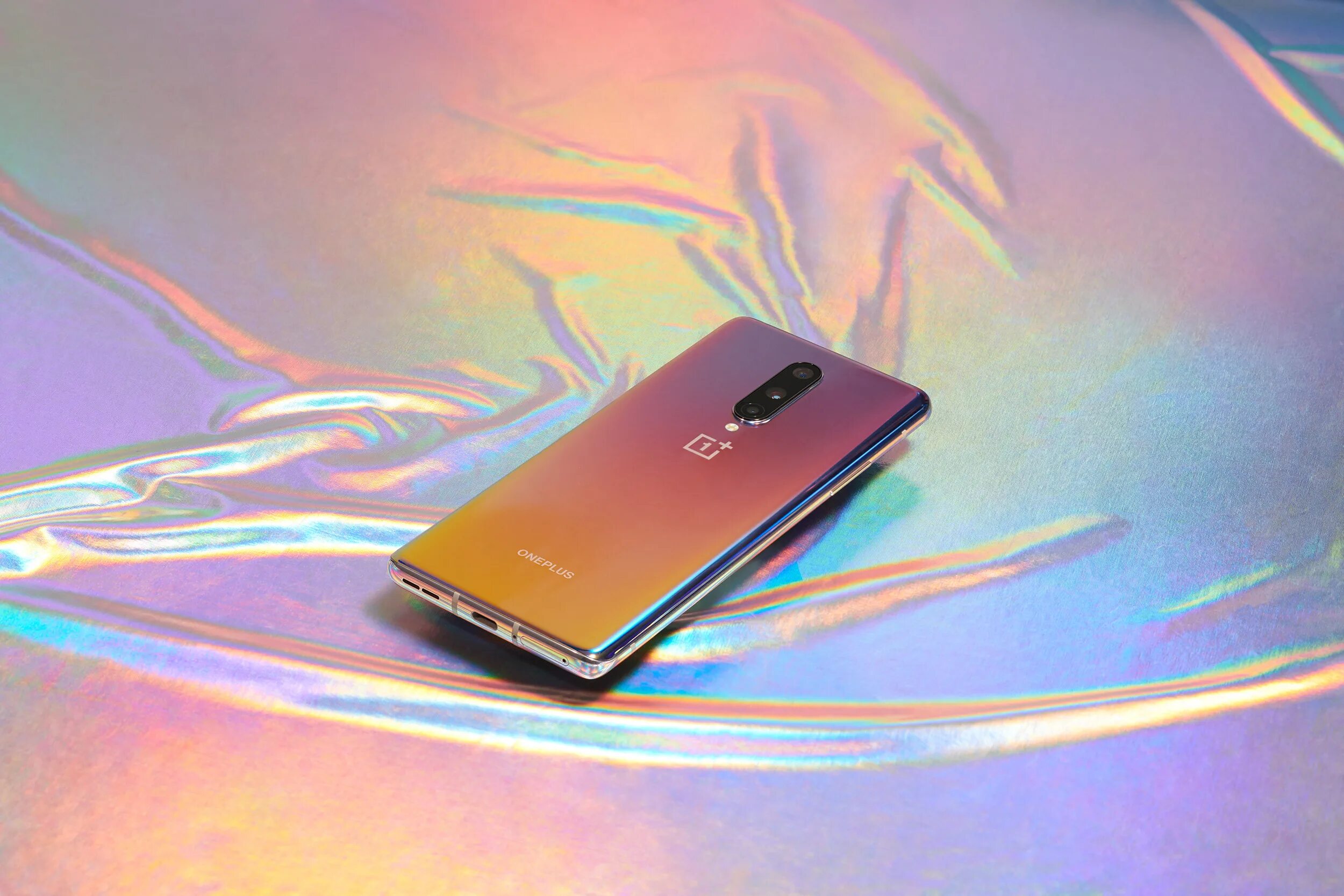 Oneplus 11 дата выхода. One plus 8 glow. oneplus be2025. oneplus 8 розовый. самый компактный смартфон oneplus.