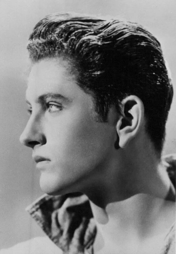 Джон дрю. Джон Бэрримор. John Drew Barrymore. John "Drew" Barrymore Jr.