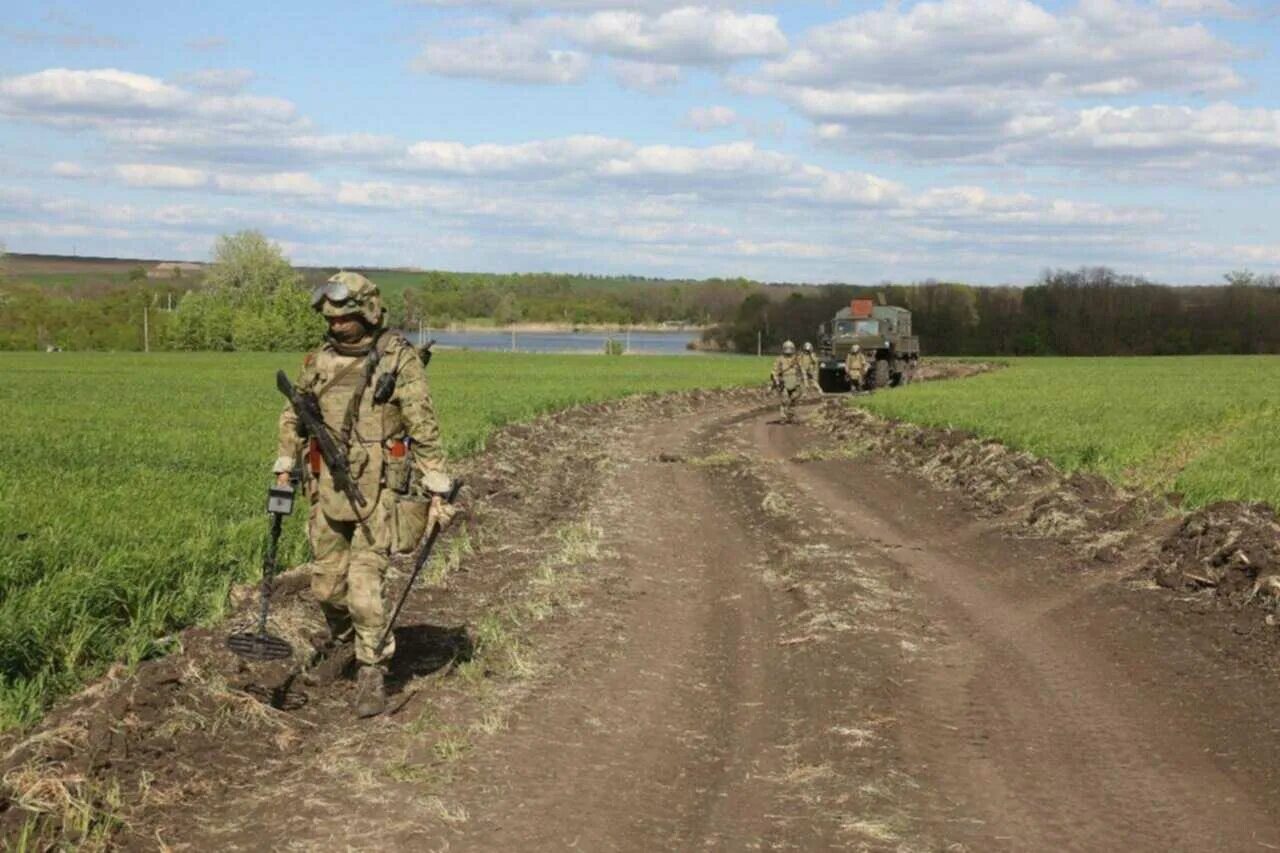 Военные дороги россии. Сапёры Росгвардии. Сапёры на Украине. Украинские саперы. Саперы в спецоперации на Украине.