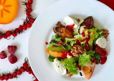 Салат куриная грудка и гранат