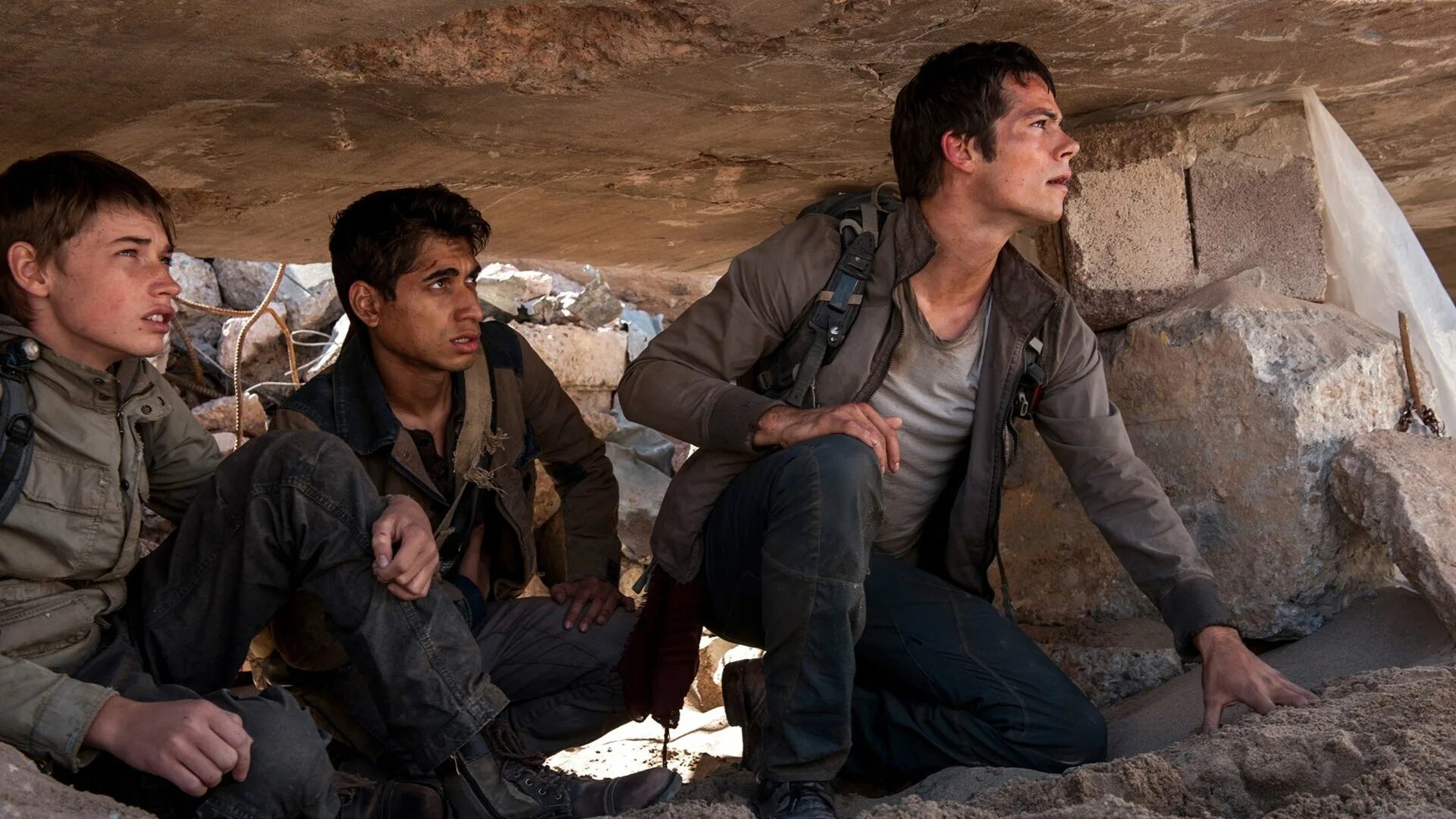 Бегущий в лабиринте испытание огнём. Бегущий в лабиринте 2014. Maze Runner: the Scorch Trials (2015).