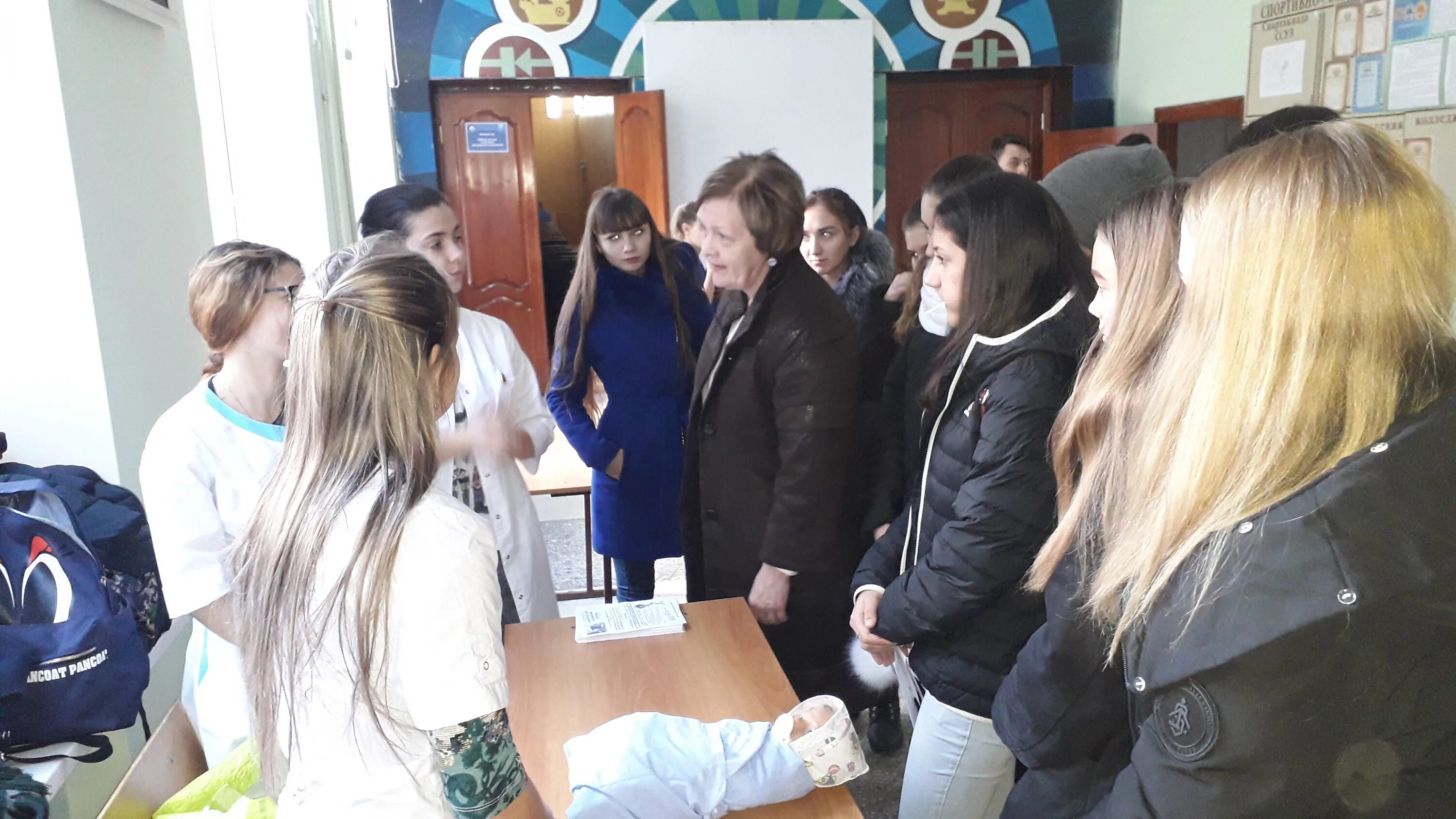 Куда пойти после 9 класса симферополь. Колледжи уссурийска после 9 класса. ярмарка учебных и рабочих мест.