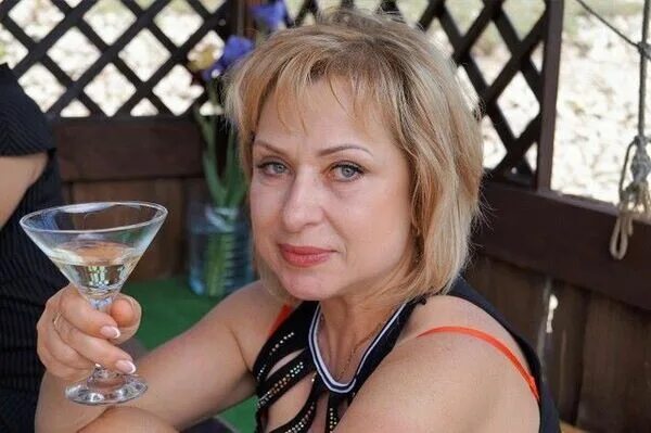 Женщины симферополя знакомства с фото Алла, 35 лет, Россия, Симферополь, познакомится с парнем в возрасте 38 48 лет