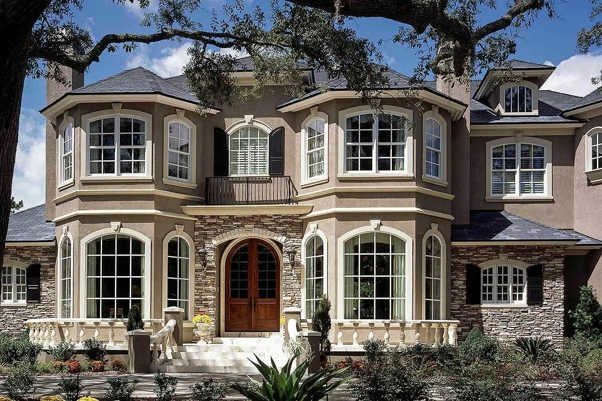 Домик с эркером. Эркер райт. Красивые эркеры домов. Красивые эркеры домов. Дом с эркером.