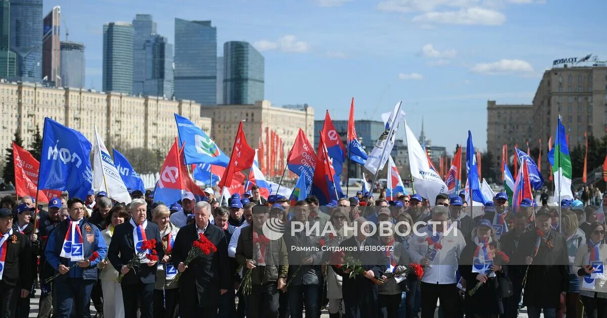 Демонстрация 1 мая 2025 в санкт петербурге. Первомай демонстрация. первомай в россии. празднование 1 мая в москве 2025. первомай в москве 2025.