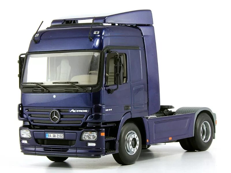 Купить седельный мерседес. Mercedes Benz Actros 1844. Mercedes Benz Actros 1844 1/43. Тягач Mercedes 1844. Mercedes Benz Actros 1844 синий.