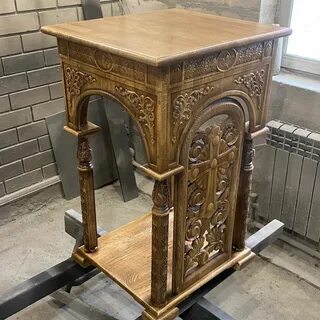Церковный столик