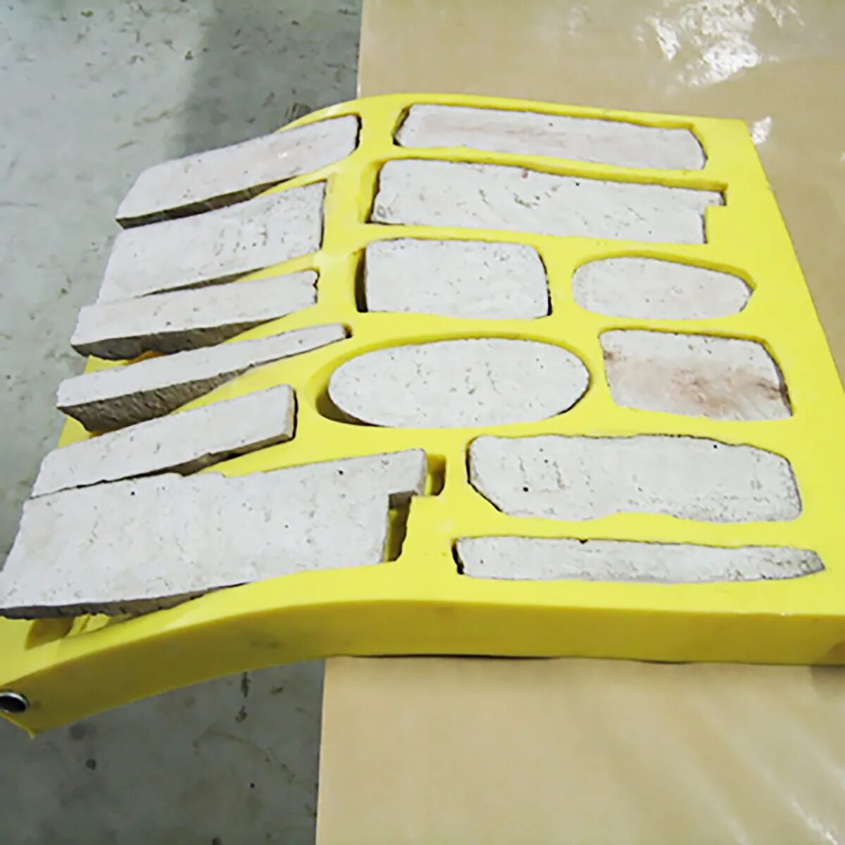 полиуретан polytek двухкомпонентный. силиконовый полиуретан. полиуретановый компаунд силагерм 5045. формовочный силикон для отливки форм. силиконовый полиуретан.